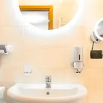 Levante Eight Sea View Apartment Hébergement de vacances