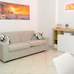 Hébergement de vacances Levante Eight Sea View Apartment *