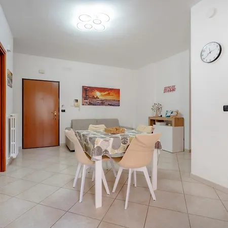 Apartment Levante Eight Sea View *